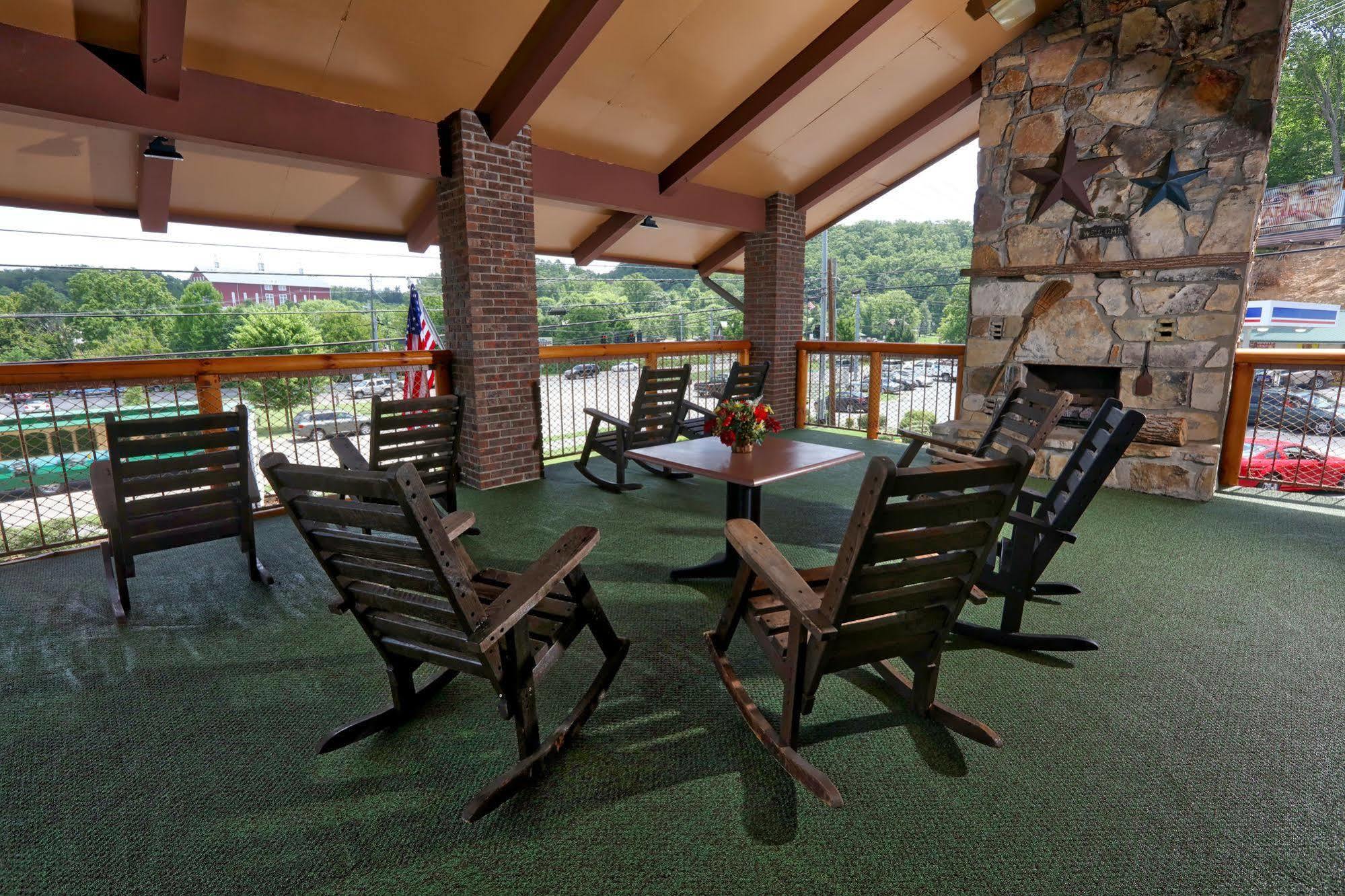 Wild Bear Motel